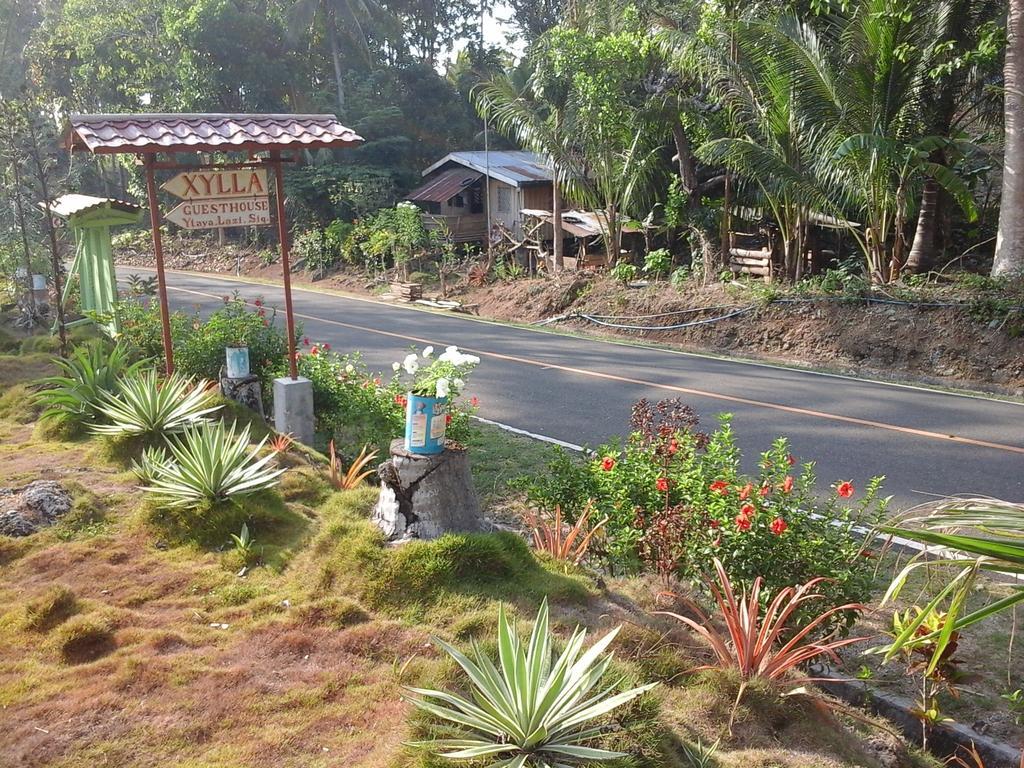 Xylla Guesthouse Siquijor Exterior photo